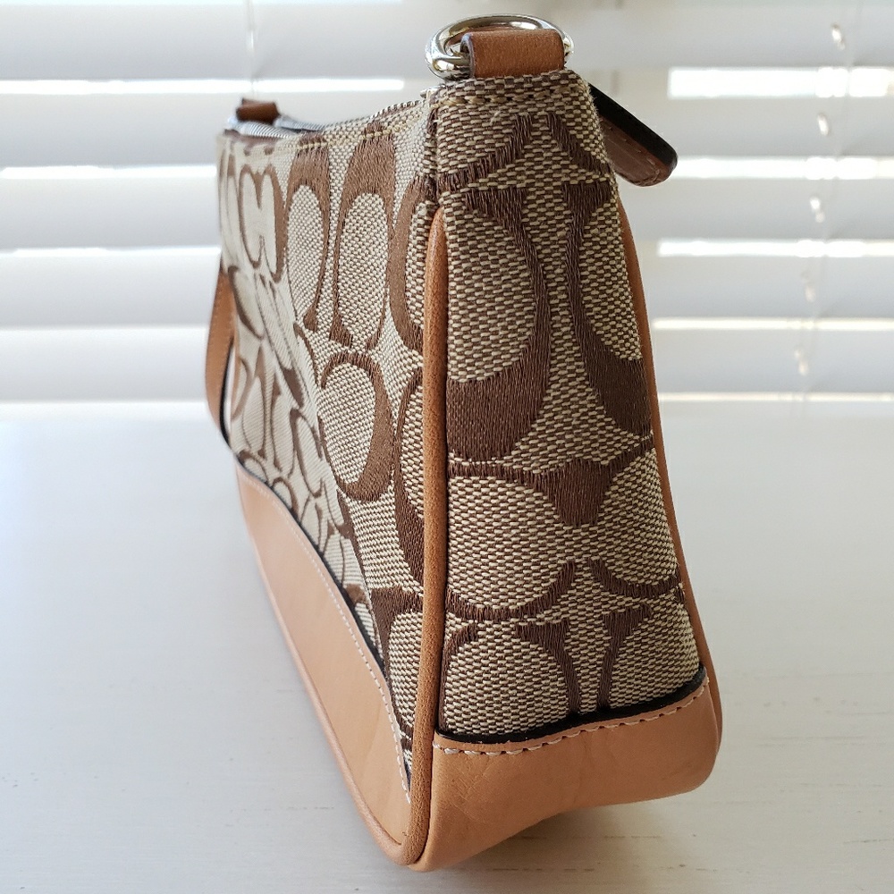Coach Purse - Picture 5 of 6
